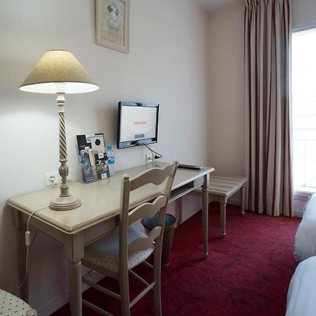 Brit Hotel Du Perche โนฌองต์-เลอ-โรทรู ภายนอก รูปภาพ
